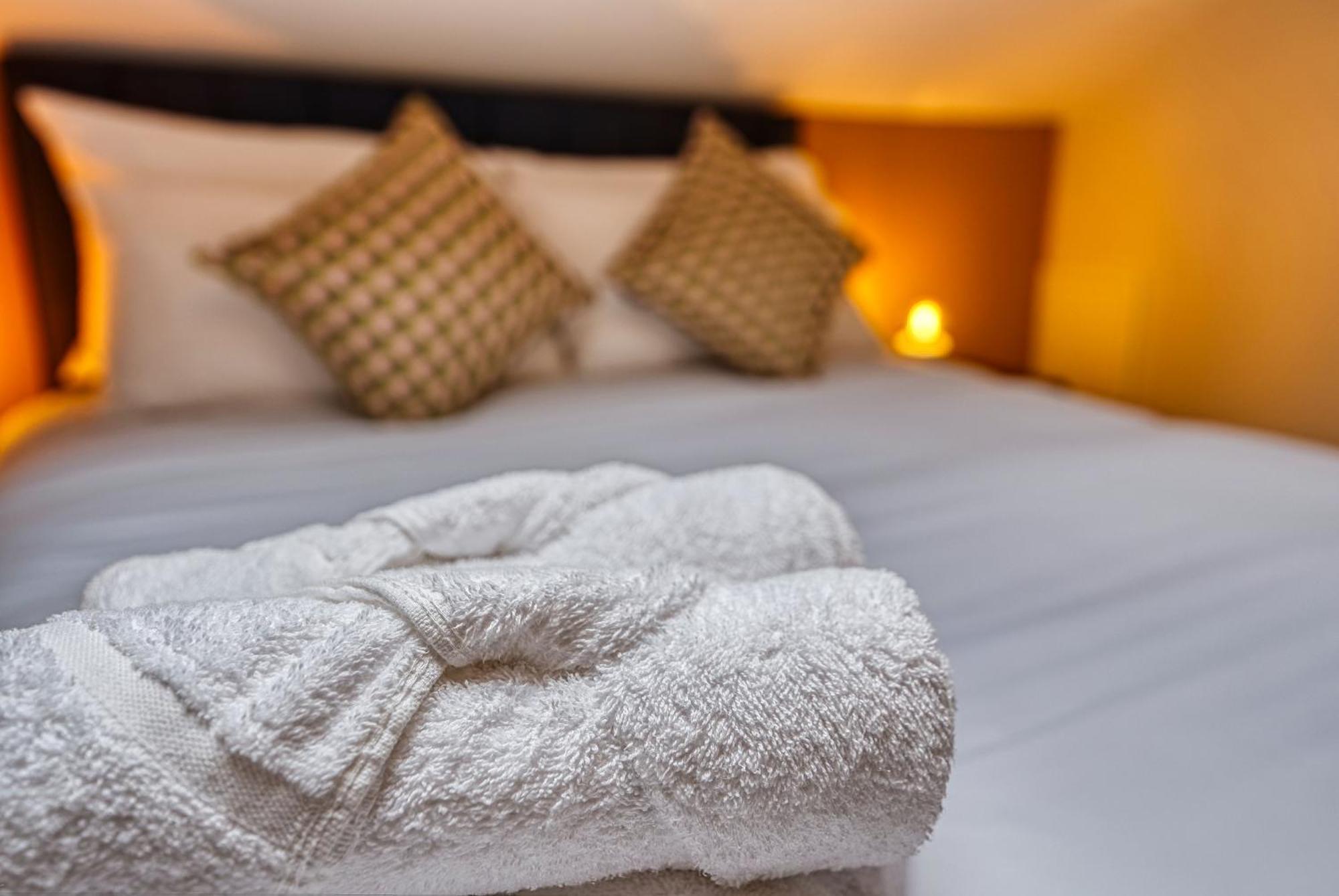 Heights - An Amazing Aparthotel! *