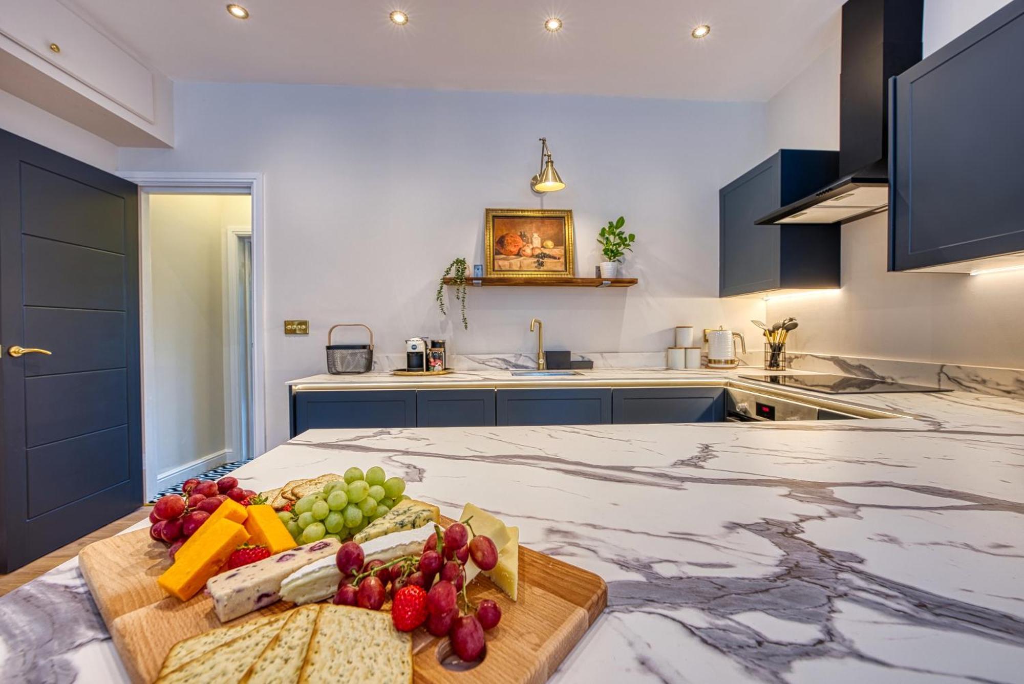 Aparthotel Heights - An Amazing Aparthotel! *